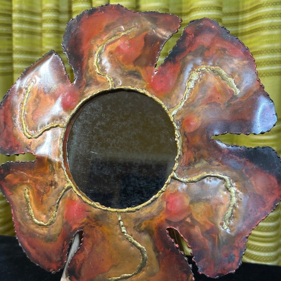 Vintage 1960s Torch-cut metal art, brutalist flower, small round mirror - Picture 3 of 7